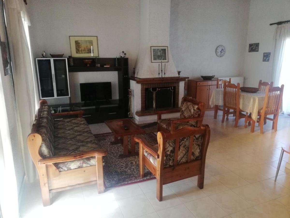 Sunhouse Vrahati Buitenkant foto