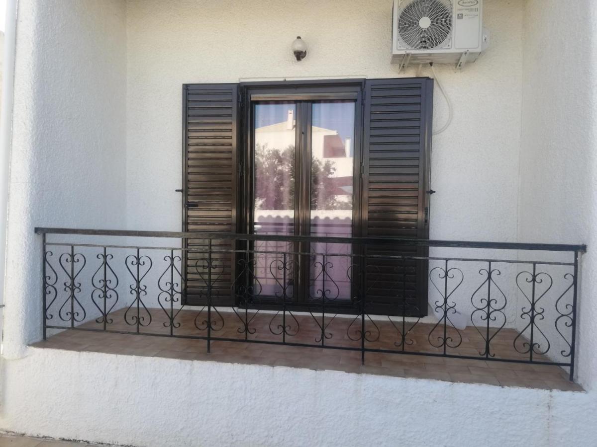 Sunhouse Vrahati Buitenkant foto