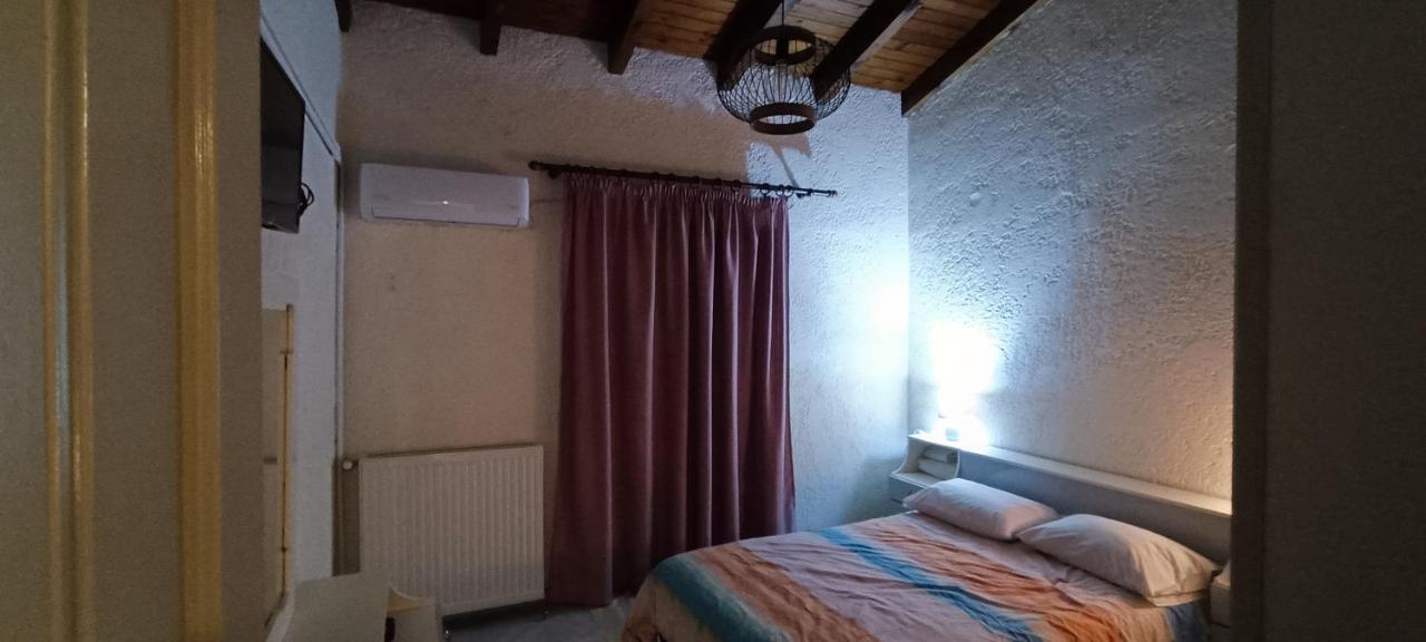 Sunhouse Vrahati Buitenkant foto